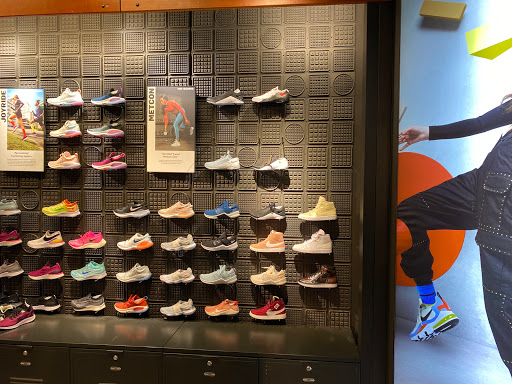 Clothing Store «Nike», reviews and photos, 8687 N Central Expy, Dallas, TX 75225, USA