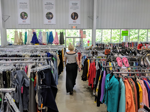 Thrift Store «Durham Rescue Mission Thrift Stores», reviews and photos, 10701 Glenwood Ave, Raleigh, NC 27617, USA