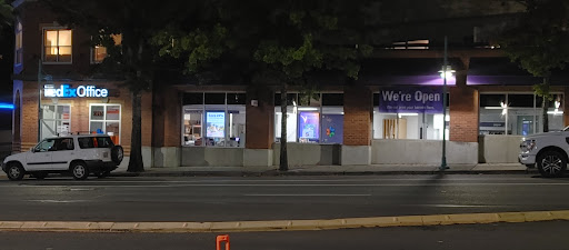 Print Shop «FedEx Office Print & Ship Center», reviews and photos, 518 Central Way, Kirkland, WA 98033, USA