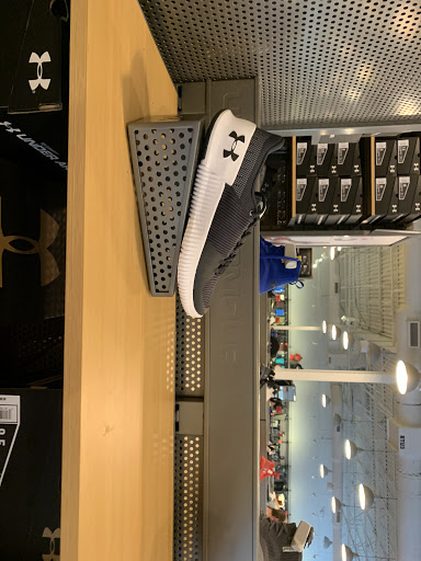Clothing Store «Under Armour Factory House», reviews and photos, 5524 New Fashion Way #400, Charlotte, NC 28278, USA