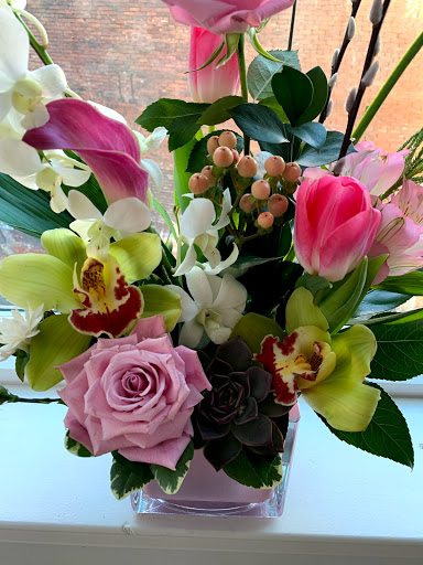Florist «Flowers Etcetera By Denise», reviews and photos, 637 N 2nd St, Philadelphia, PA 19123, USA