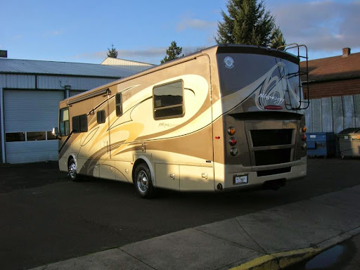 RV Repair Shop «Lafayette Auto Body & RV Repair», reviews and photos, 204 3rd St, Lafayette, OR 97127, USA