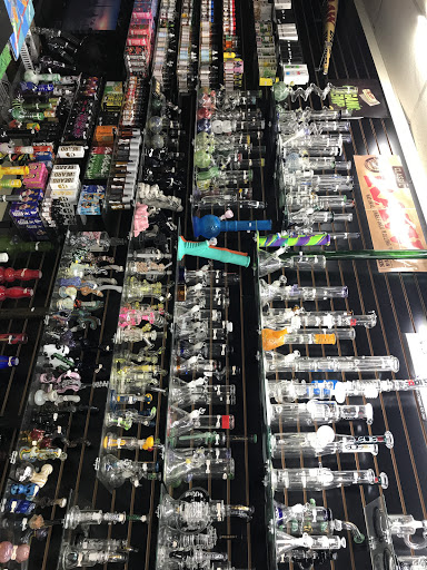 Tobacco Shop «Baytown Smoke Shop», reviews and photos, 3620 Garth Rd, Baytown, TX 77521, USA