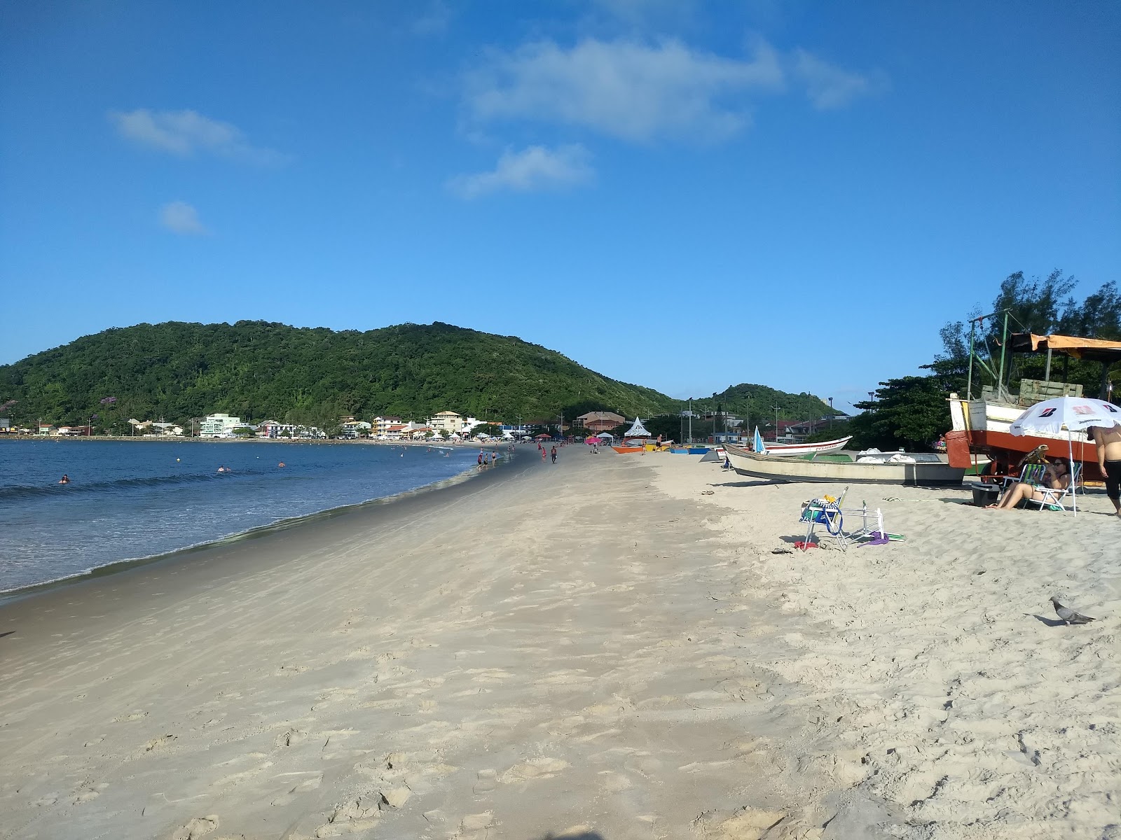 Foto van Enseada Beach met hoog niveau van netheid