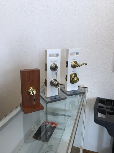 Locksmith «Silverstate Locksmith Ltd», reviews and photos, 800 N Rainbow Blvd #127, Las Vegas, NV 89107, USA