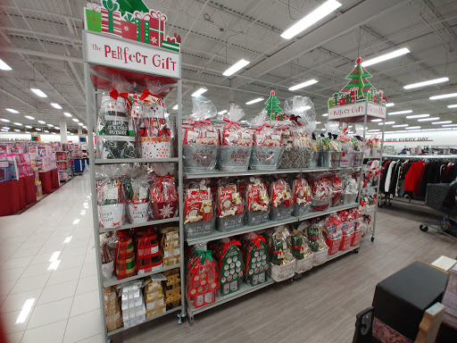 Clothing Store «Burlington Coat Factory», reviews and photos, 6747 Hadley Rd, South Plainfield, NJ 07080, USA