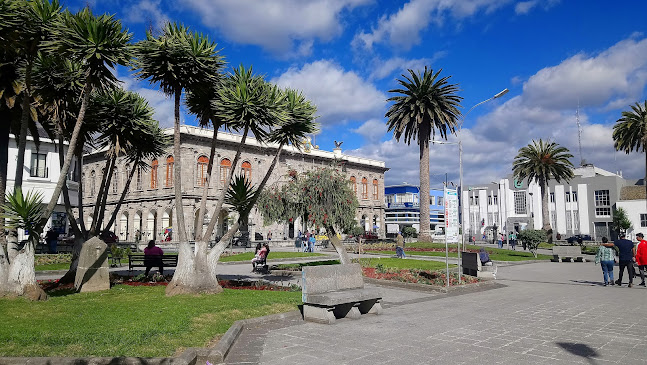 Opiniones de Parque Vicente León en Latacunga - Arquitecto