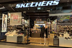 Skechers image