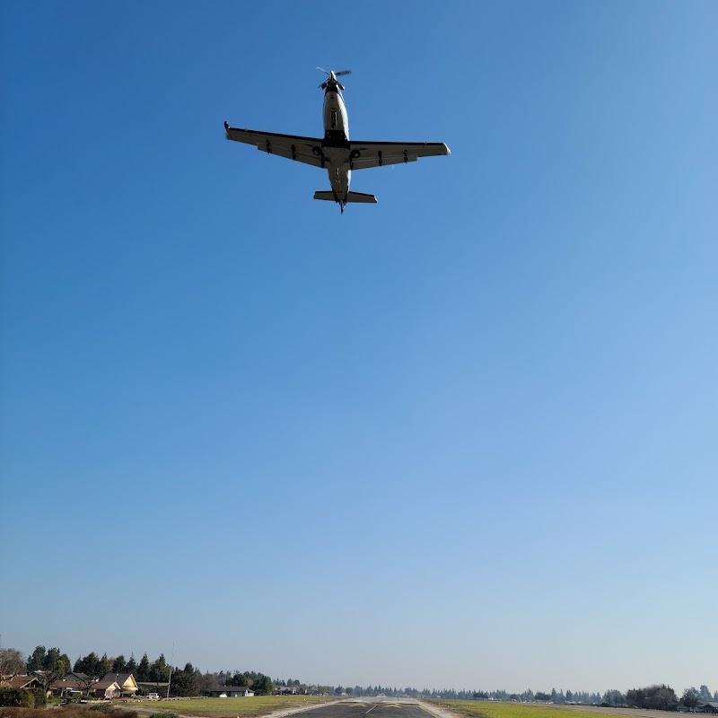 Sierra Sky Park Airport