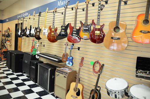 Pawn Shop «Worldwide Jewelry & Pawn», reviews and photos, 1234 N Washington St, Kokomo, IN 46901, USA