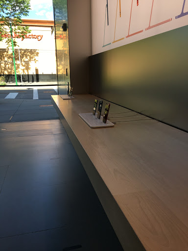 Computer Store «Apple Ridge Hill», reviews and photos, 143 Market Street, Yonkers, NY 10710, USA