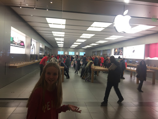 Computer Store «Apple Fashion Place», reviews and photos, 6191 State St, Murray, UT 84107, USA