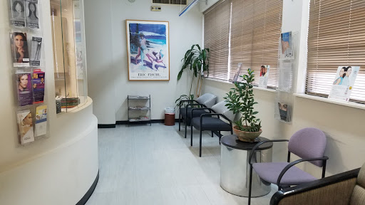 17101 NE 19th Ave, North Miami Beach, FL 33162, USA