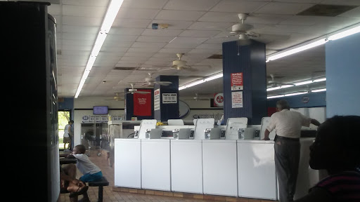 Laundromat «Koin Kleen Coin Laundry», reviews and photos, 55 C St, Haines City, FL 33844, USA