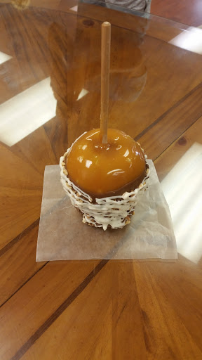 Ice Cream Shop «Juniors cafe & creamery», reviews and photos, 8233 S State Rd, Goodrich, MI 48438, USA