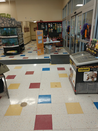 Pet Supply Store «Petco Animal Supplies», reviews and photos, 9 W Avon Rd, Avon, CT 06001, USA