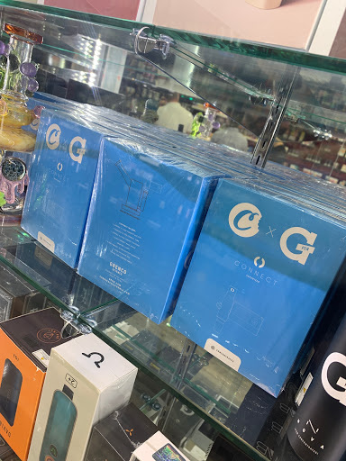 Tobacco Shop «Starbuzz Smoke Shop», reviews and photos, 668 Soscol Ave, Napa, CA 94559, USA