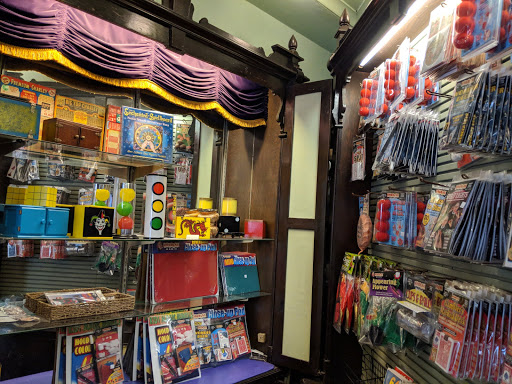 Houdini's Magic Shop