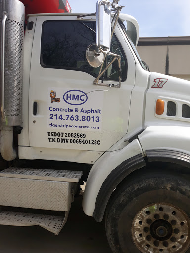 Sign Shop «Titan Wraps», reviews and photos, 826 Office Park Cir #104, Lewisville, TX 75057, USA