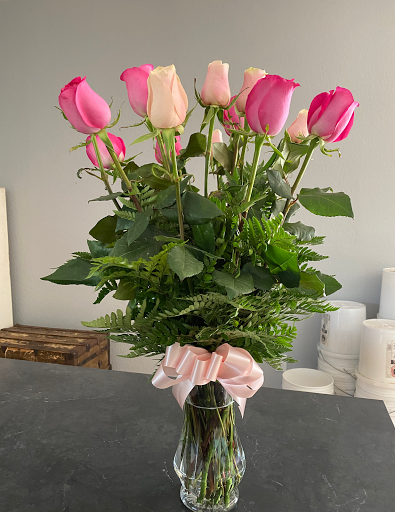 Florist «Roses Just Because/Hub Florist Of Lutz», reviews and photos, 18721 N Dale Mabry Hwy, Lutz, FL 33548, USA