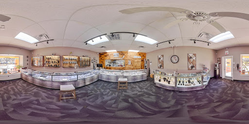 Jeweler «Your Family Jeweler», reviews and photos, 1701 S Alexander St #102, Plant City, FL 33566, USA