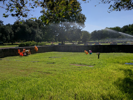 Funeral Home «Mission Park Funeral Chapels and Cemeteries», reviews and photos, 1700 SE Military Dr, San Antonio, TX 78214, USA