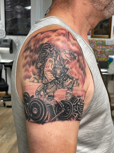 Tattoo Shop «Skin Gallery-Tattoos», reviews and photos, 37292 US-18, Prairie du Chien, WI 53821, USA