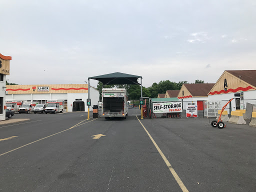 Truck Rental Agency «U-Haul Moving & Storage of Mechanicsburg», reviews and photos, 4725 Gettysburg Rd, Mechanicsburg, PA 17055, USA