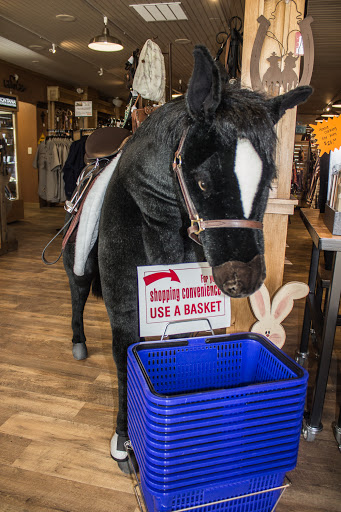 Tack Shop «Green Mountain Horse & Tack», reviews and photos, 1327 Sharon Copley Rd, Wadsworth, OH 44281, USA