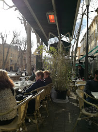 Atmosphère du Restaurant Les Deux Garçons à Aix-en-Provence - n°16