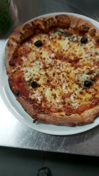 Plats et boissons du Pizzeria MEILLEURE PIZZA Blagnac - n°15