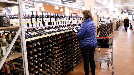 Wine Store «Westchester Wine Warehouse», reviews and photos, 53 Tarrytown Rd, White Plains, NY 10607, USA