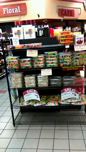 Supermarket «Giant Eagle Supermarket», reviews and photos, 1300 Country Club Rd, Monongahela, PA 15063, USA