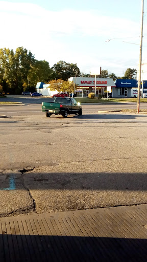 Grocery Store «Family Fare Supermarket», reviews and photos, 56151 M 51 S, Dowagiac, MI 49047, USA