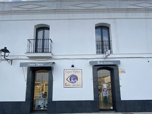 Centro Óptico y Auditivo Paula Carretero en Burguillos del Cerro, Badajoz
