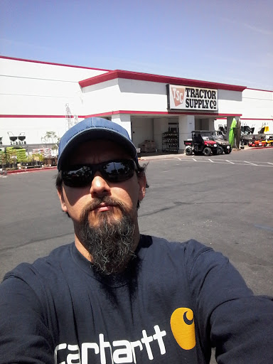 Home Improvement Store «Tractor Supply Co.», reviews and photos, 990 Tharp Rd, Yuba City, CA 95993, USA
