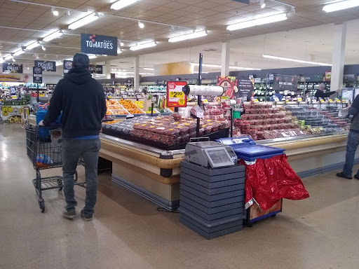Grocery Store «Stop & Shop», reviews and photos, 370 Hemingway Ave, East Haven, CT 06512, USA