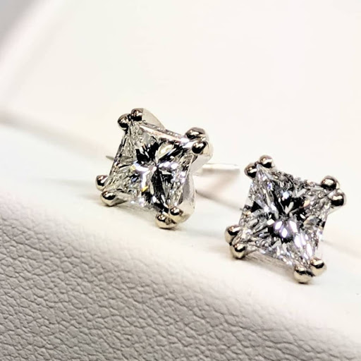 Jeweler «Yarnal Jewelers», reviews and photos, 4029 E Castro Valley Blvd, Castro Valley, CA 94552, USA