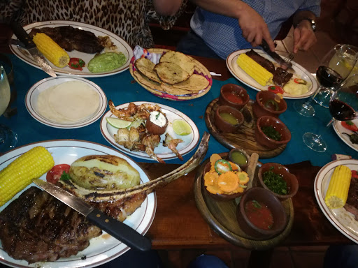 Group dinners in Tegucigalpa