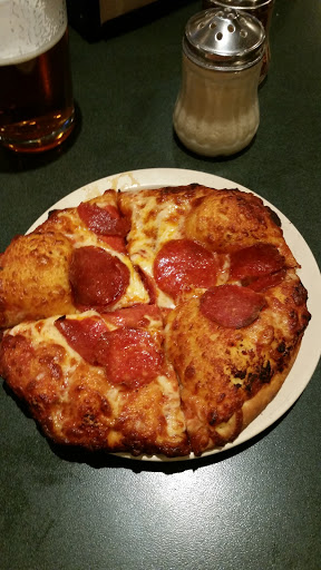 Pizza Restaurant «Round Table Pizza», reviews and photos, 3331 Solano Ave, Napa, CA 94558, USA