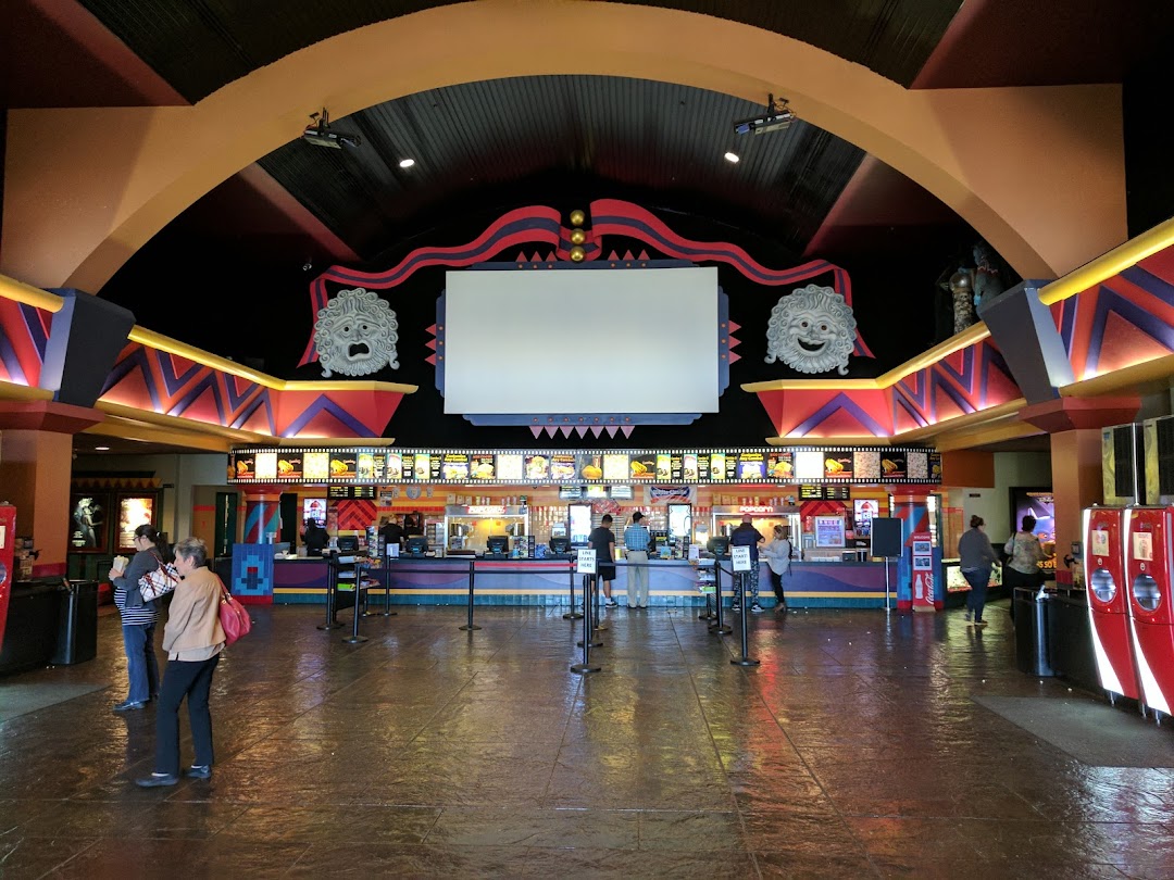 Reading Cinemas at Cal Oaks Plaza with TITAN LUXE