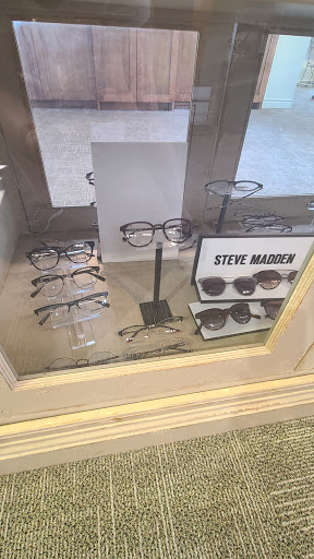 Optician «Visions Optical», reviews and photos, 2615 Orchard Lake Rd, Sylvan Lake, MI 48320, USA