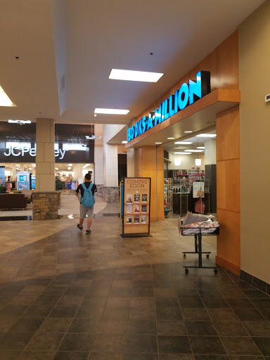 Shopping Mall «Lakeshore Mall», reviews and photos, 150 Pearl Nix Pkwy, Gainesville, GA 30501, USA