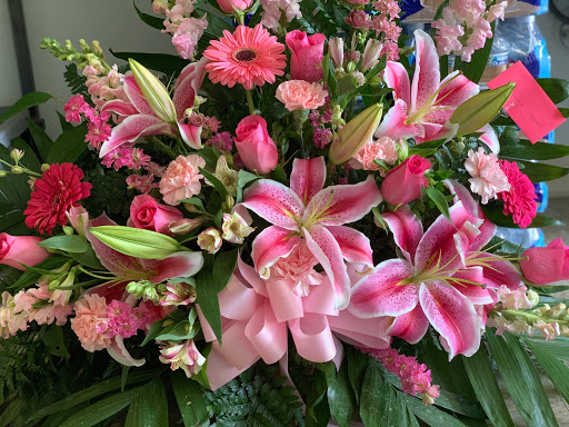 Florist «Country Cousins Flower shop», reviews and photos, 841 E Whittier Blvd, La Habra, CA 90631, USA