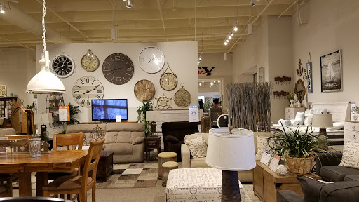 Furniture Store «Ashley HomeStore», reviews and photos, 18780 S Dixie Hwy, Cutler Bay, FL 33157, USA