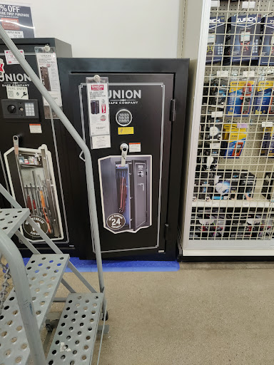 Hardware Store «Harbor Freight Tools», reviews and photos, 1102 W Arbrook Blvd # 104, Arlington, TX 76015, USA