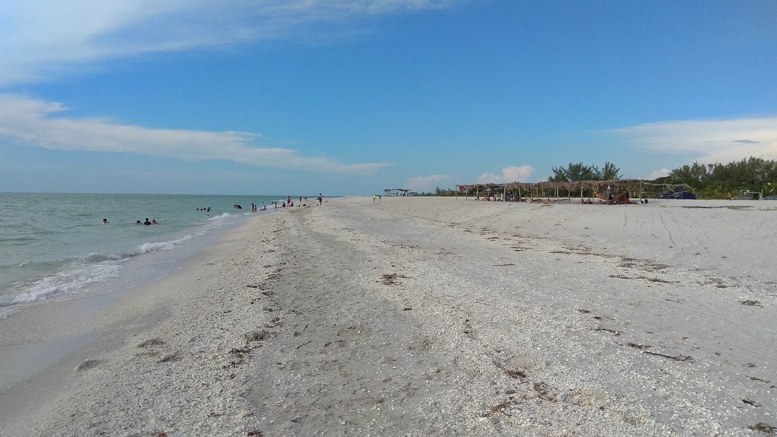 Foto av Playa Isla Aguada med ljus sand yta