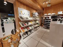 Crate & Barrel - Car repair in Pasadena, CA, Pasadena - Rated 4.1/5