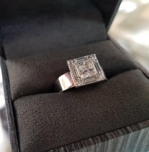 Jewelry Store «Villa Jewelers», reviews and photos, 1307 4th St, San Rafael, CA 94901, USA