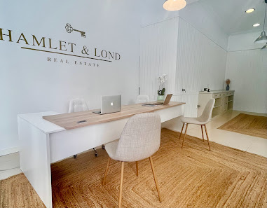 Hamlet & Lond Real Estate Carrer Major, 21, 07420 Sa Pobla, Balearic Islands, España